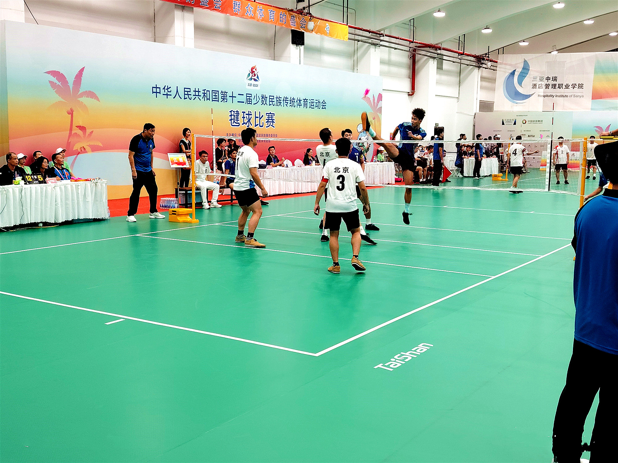 奥运品质｜3003新葡的京体育各类场地器材亮相第十二届全国少数民族传统体育运动会